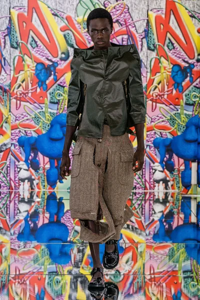 Look 22